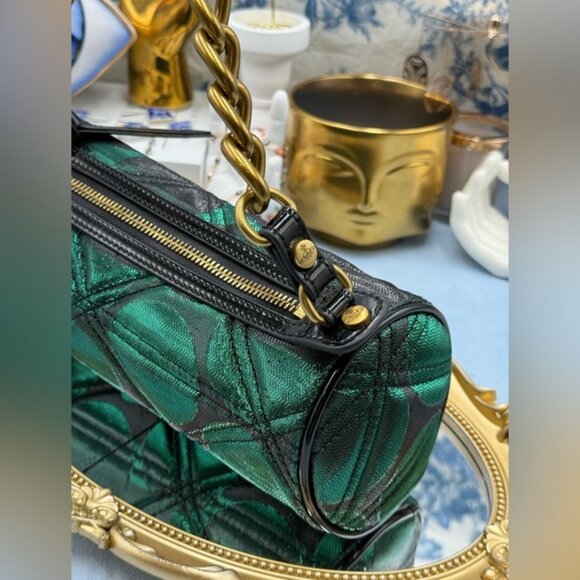 🆕 VIVIENNE WESTWOOD 🧿 NWOT Cindy Cylinder Shoulder Bag, Green Metallic AUTH - Picture 7 of 16